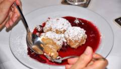 Die Obstknödel im Gasthaus Rebhuhn: besser gehts nicht, nicht mal in Böhmen