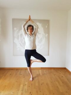 Anke Redeker macht die Yogakurse und begleitet Langlauftouren für Fortgeschrittene und Gemütliche