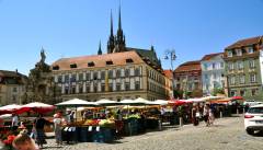 Der Krautmark unter dem Dom - Zentrum der Brünner Altstadt und Lebenslust