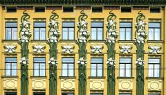 Floraler Jugendstil als Kontast zum Brünner Funktionalismus
