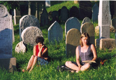Mähren Lesung im jüdischen Friedhof