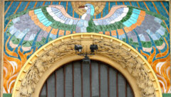 Mosaik über dem Eingang des "Hlaholhauses", dem Haus der tschechischen Sänger